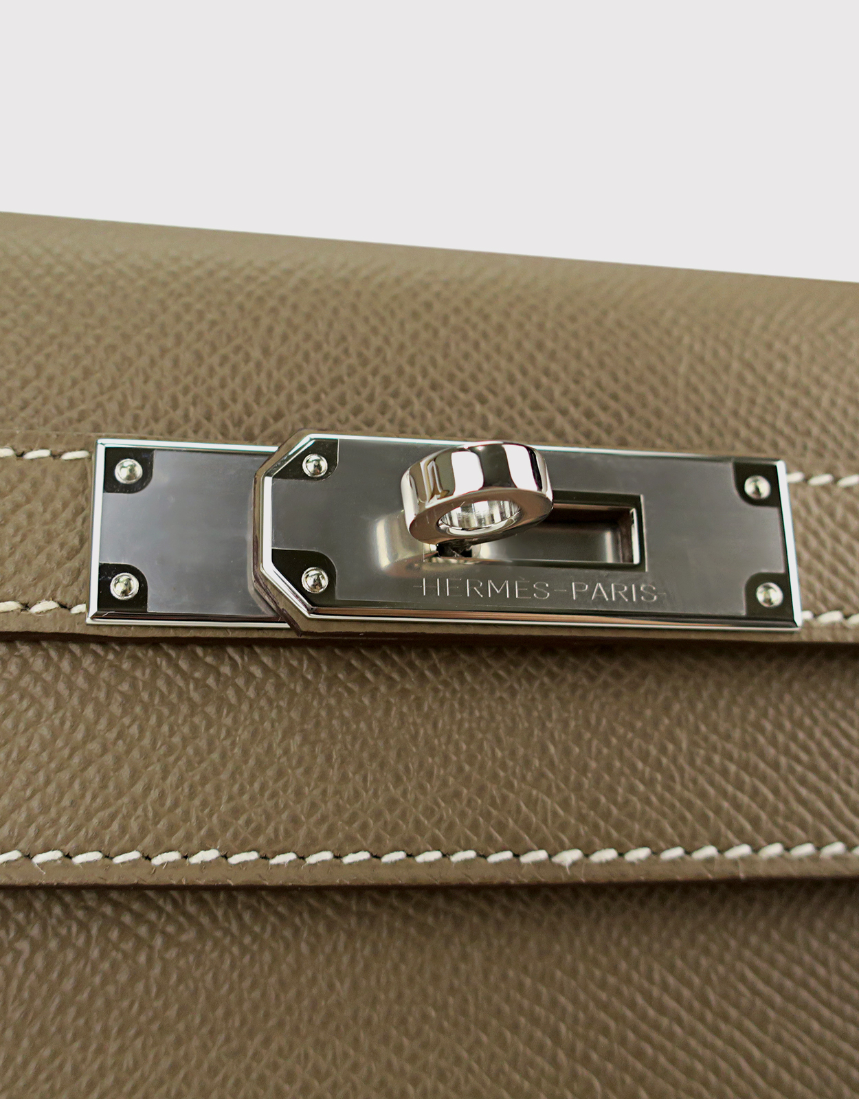 Hermès - Hermès Kelly 28 Epsom Leather Handbag-Noir Silver Hardware