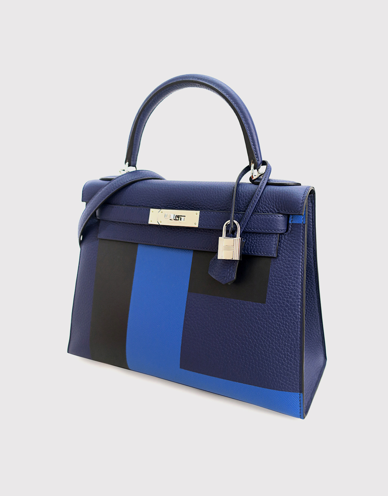 Kelly 40 leather handbag Hermès Grey in Leather - 36447550